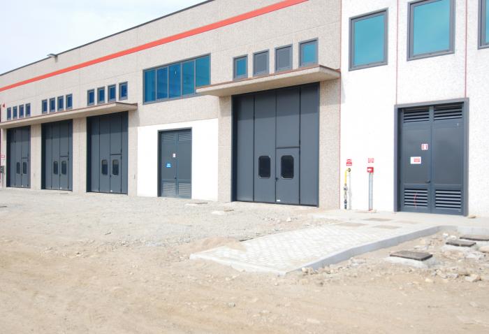 Capannone Portoni industriali Grigio